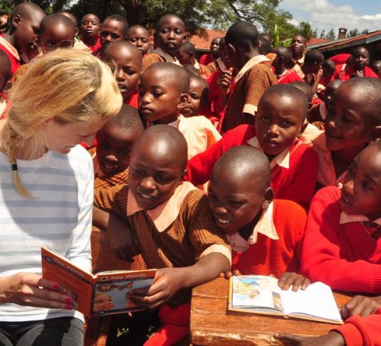 tourists-in-central-kenya-with-students